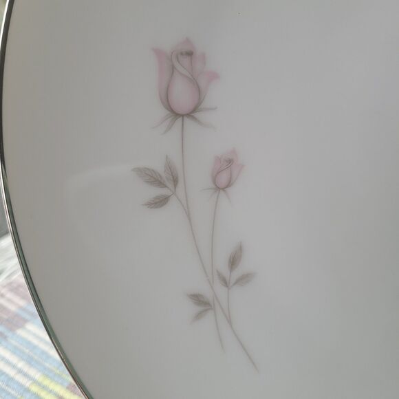 Vintage 1960s Noritake China Dinner Plate Pasadena 10-5/8" Item 6311 Rosebuds - Picture 2 of 7